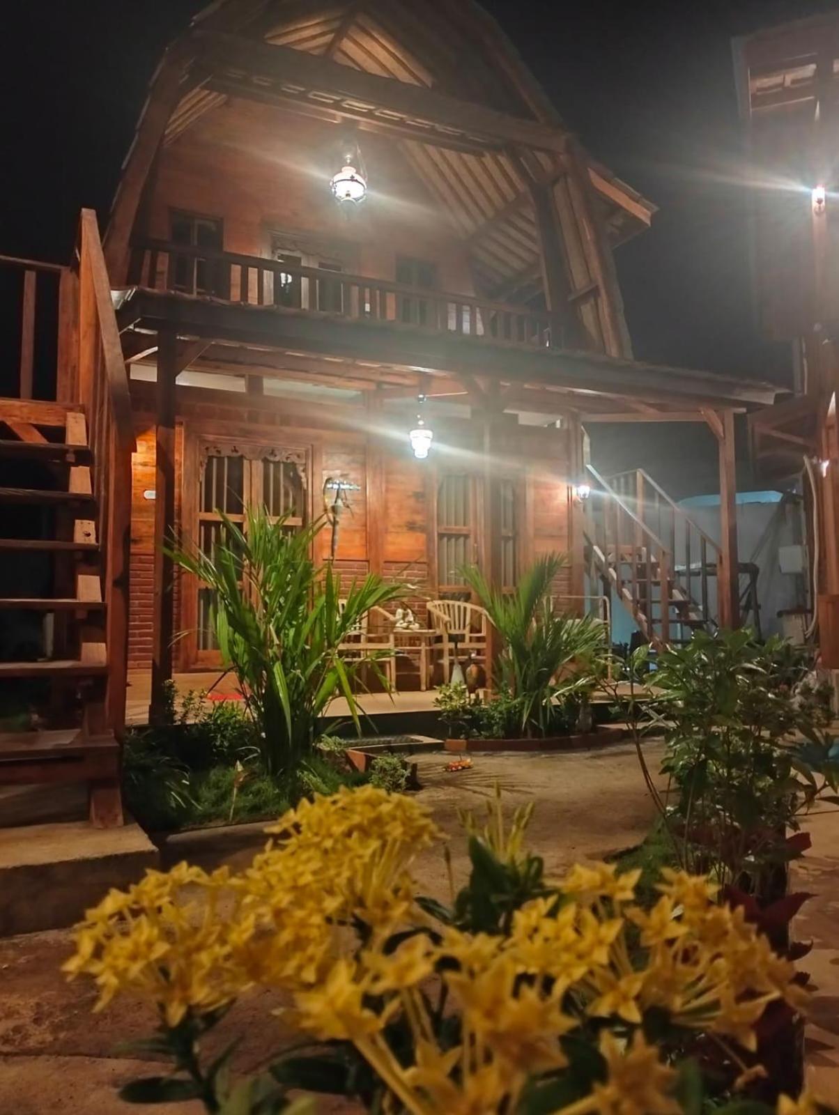 Villa Melasti Amed Exterior photo